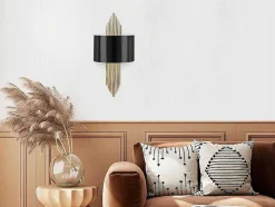 Aplique Em Metal De C. 22 X A. 75 Cm Cor Preto E Dourado - Sangarius