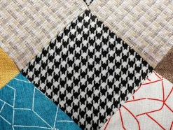 Cadeira Em Tecido Patchwork - Vately