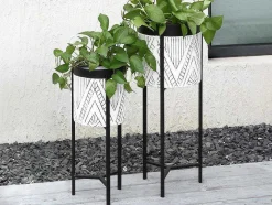 Conjunto De 2 Vasos De Ornamentacao Com Suporte Em Metal D. 20 X A. 53 Cm E D. 25 X A. 69 Cm Preto E Branco - Capoli