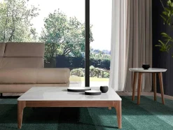 Mesa Cafe Quadrada Com Tampo De Calacatta Imitando Vidro De Marmore Sobre Estrutura De Madeira 2042