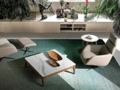 Mesa Cafe Quadrada Com Tampo De Calacatta Imitando Vidro De Marmore Sobre Estrutura De Madeira 2042