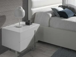 Mesa De Cabeceira Em Mdf Lacado Branco Brilhante Com Duas Gavetas 7003