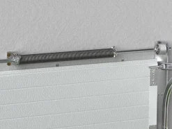 Porta De Garagem Seccionada Com Padrao Quadriculado Branco Com Janelas Motor Somfy - Caopas